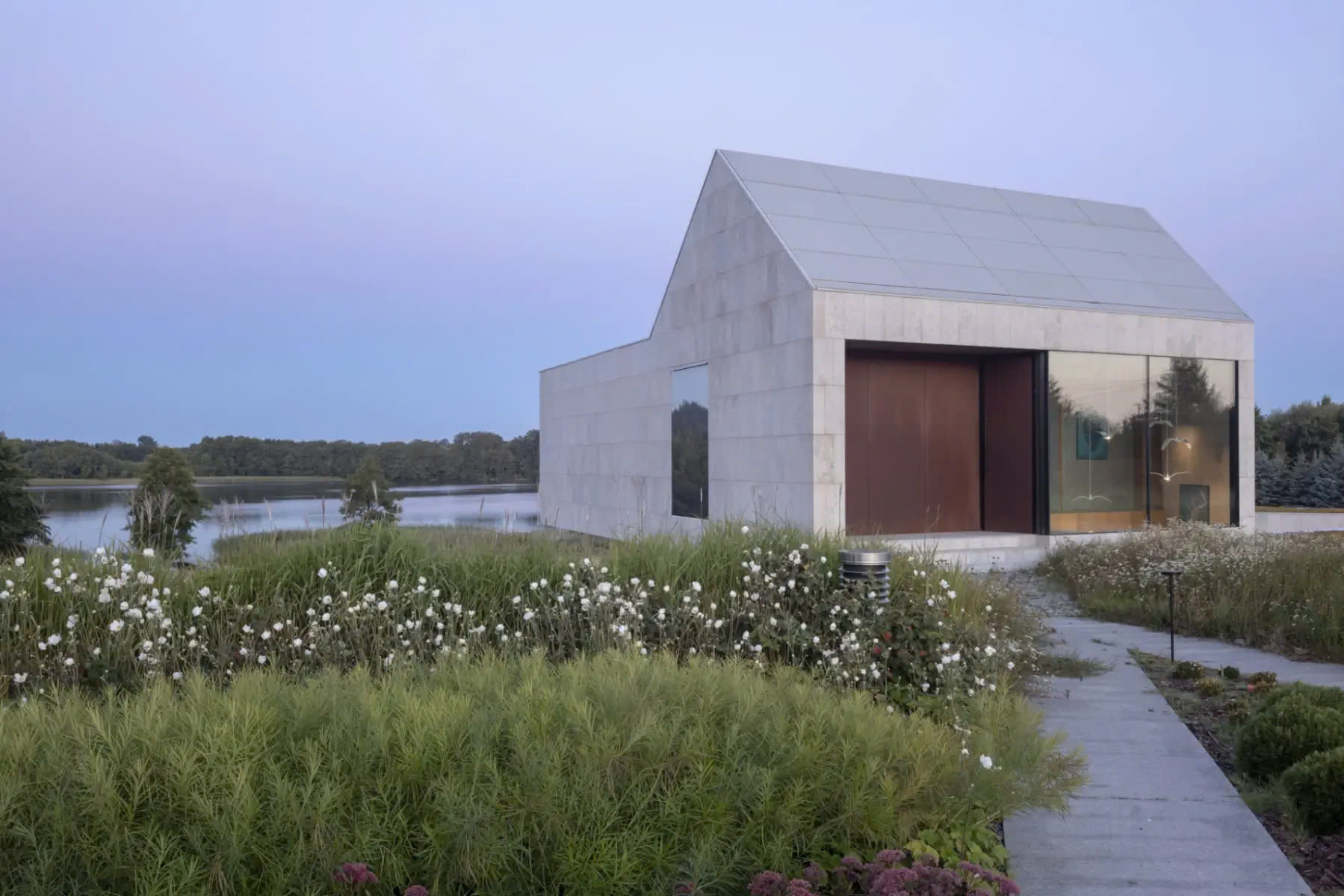 z6347432462058_63cb9305b679bdae0ff35ab993f80300